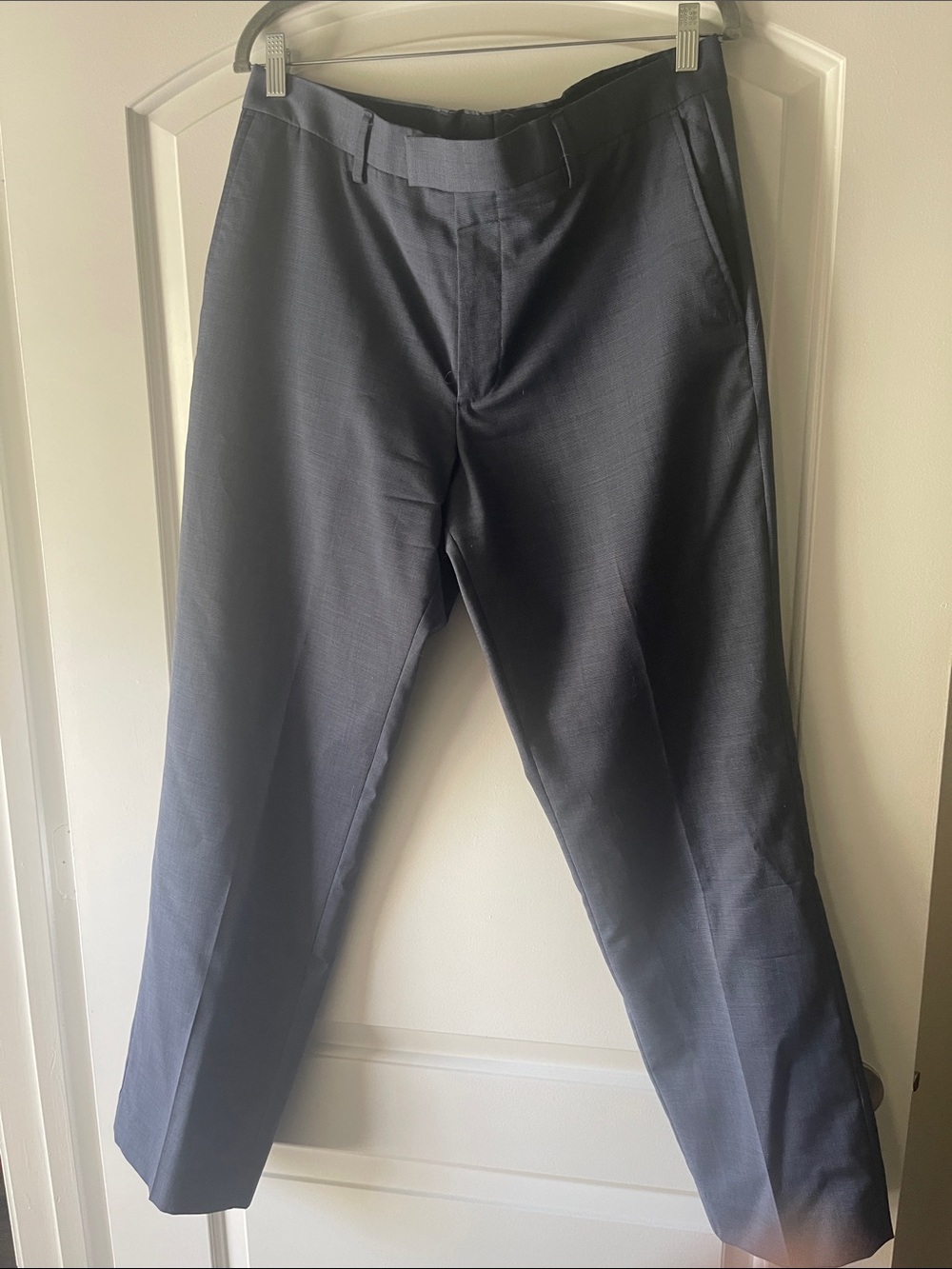 Classic Men's Banana Republic Slim Fit Dress Pants in Navy